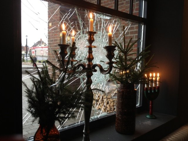 konstglas